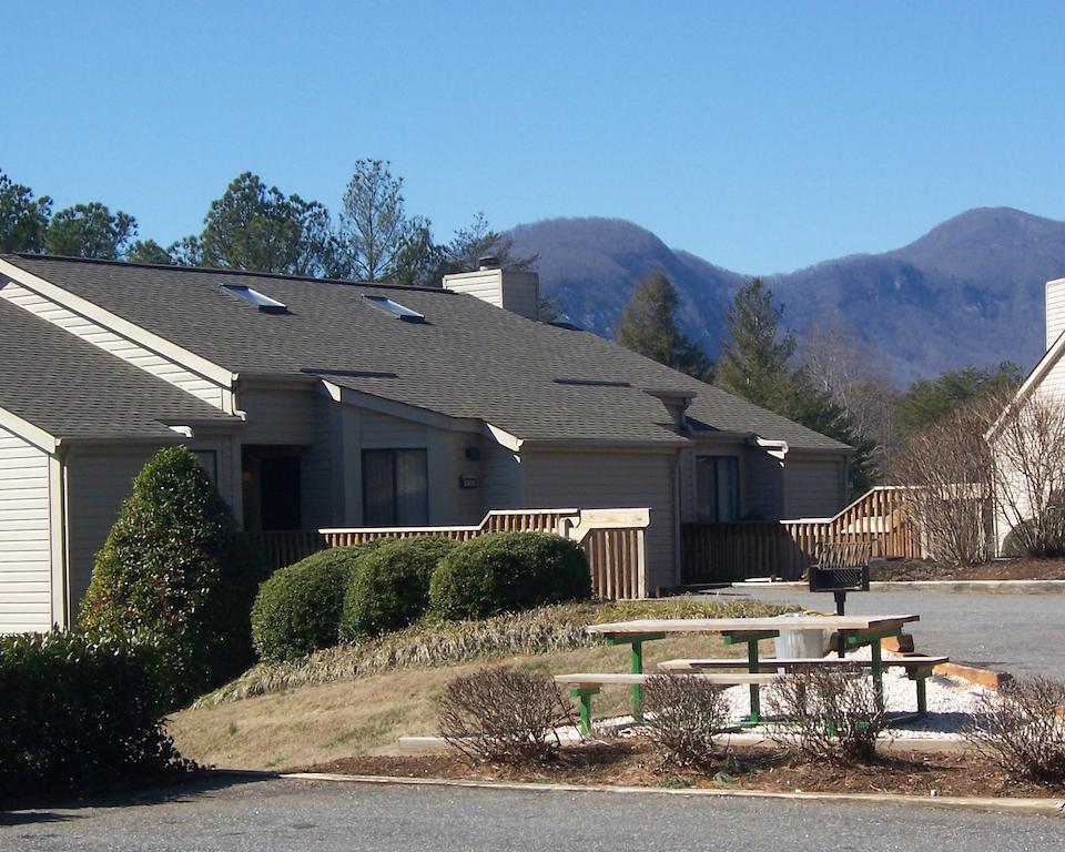 Hotel Fairways Of The Mountain à Lake Lure Extérieur photo