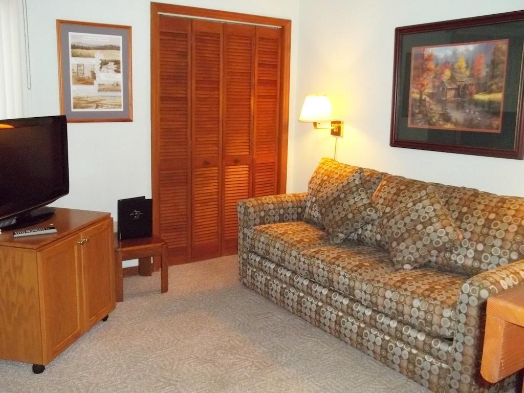 Hotel Fairways Of The Mountain à Lake Lure Extérieur photo